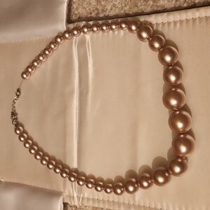 Silver pearl necklace